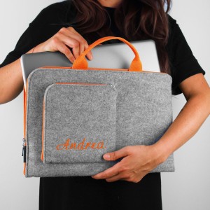 MACBOOK FELT SLEEVE WITH HANDS AND EMBROIDED NAME ORANGE