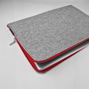 MACBOOK FELT SLEEVE RED ZIPPER