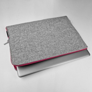 FELT MACBOOK SLEEVE PINK ZIPPER