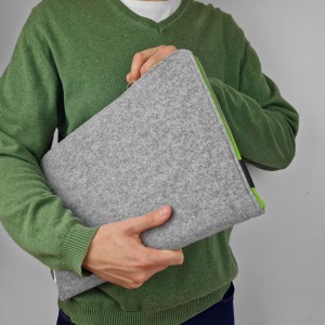 MACBOOK FELT CASE GREEN ZIPPER