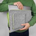 MAC CASE WITH POCKET GREEN ZIPPER