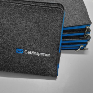 DARK GREY FELT LAPTOP CASE WITH LOGO EMBROIDED