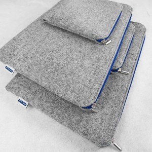FELT LAPTOP CASE WITH LOGO LABEL ON THE SIDE