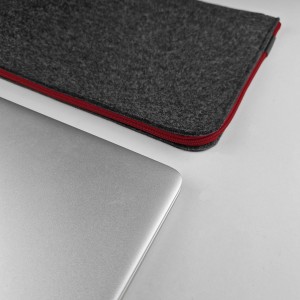 DARK GREY FELT LAPTOP COVER MAROON ZIPPER