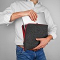 grafitowe etui na laptopa czerwony zamek pokrowiec filcowy MacBook pro 14