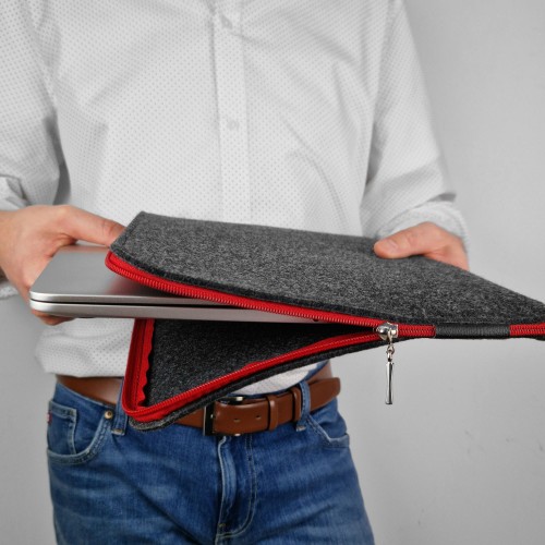 grafitowe etui na laptopa czerwony zamek pokrowiec filcowy MacBook pro 16