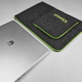 personalizowane etui na laptopa ciemnoszary filc zielony zamek haft komputerowy macbook pokrowiec huawei dell hp