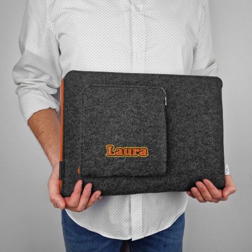 personalizowane etui na laptopa grafitowy filc pomarańczowy zamek pokrowiec macbook kieszonka mac air 13