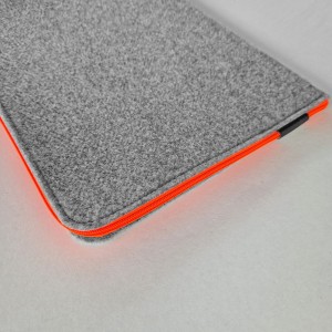 FLUO ORANGE ZIPPER FELT LAPTOP CASE