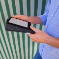 ciemnoszare etui z filcu na Kindle grafitowy filc czytnik ebook scribe kindle paperwhite
