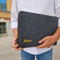 etui z filcu na laptopa personalizowany pokrowiec macbook filcowe etui imię